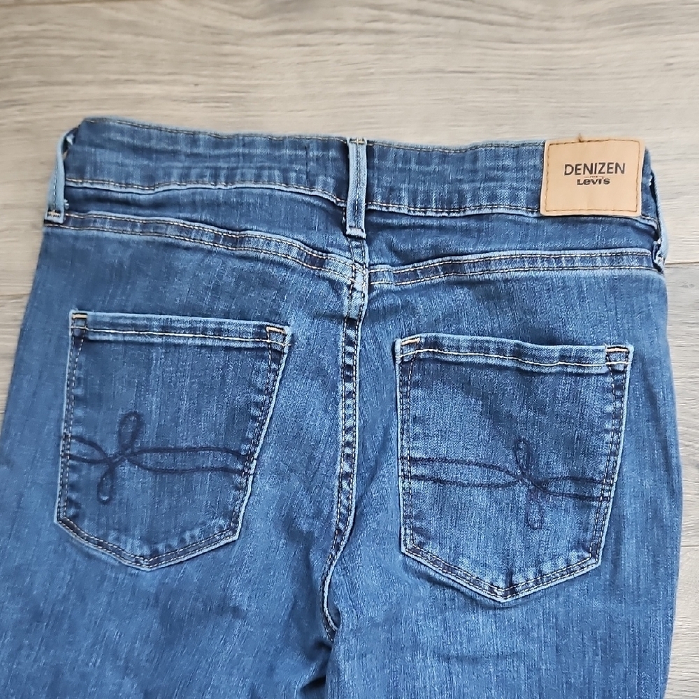 Denizen from Levi's Dark Blue Skinny Jeans - Picture 4 of 5
